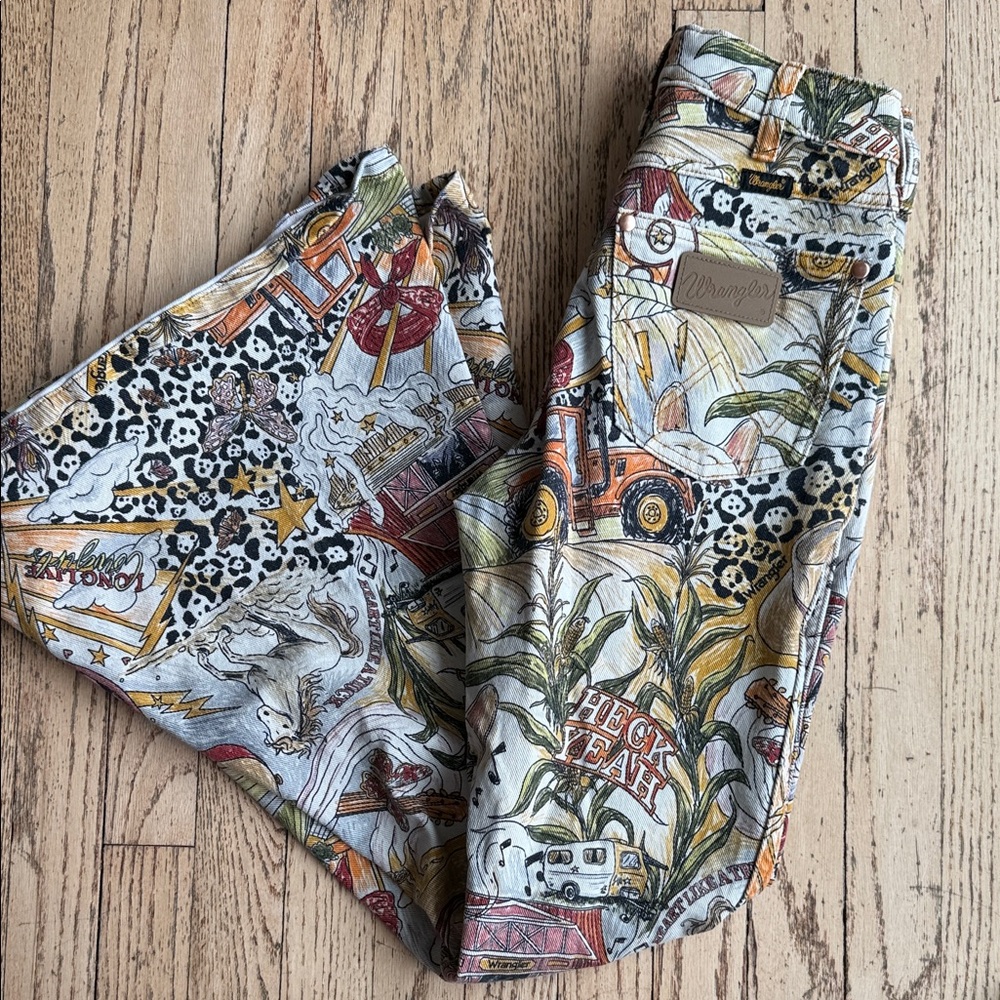 Wrangler Ladies Lainey Life Of Lainey Multiprint Flare Jeans 25 x 32 - Picture 9 of 11